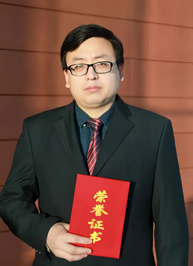 主题教育进行时 | “学思想、强党性、重实践、建新功”J9集团故事系列展播（五）粉材工匠温余苗：善读“无字之书”